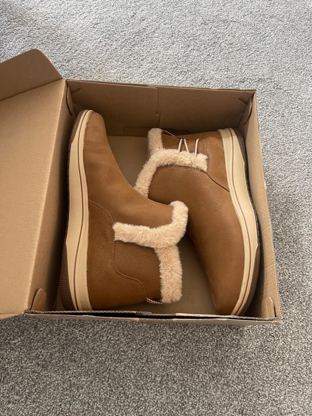 Clarks Cloudsteppers short boots
